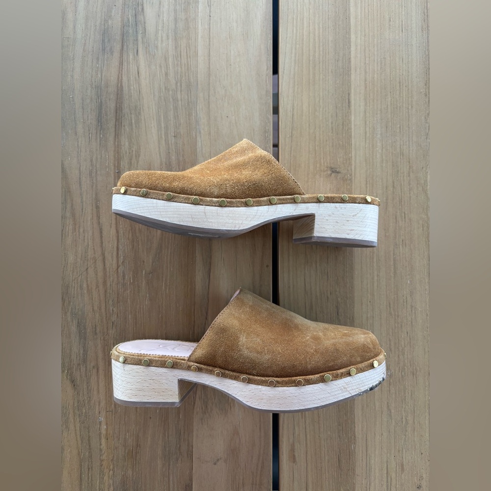 J. CREW Dakota Clogs Tan Suede Size 7 - Picture 2 of 7